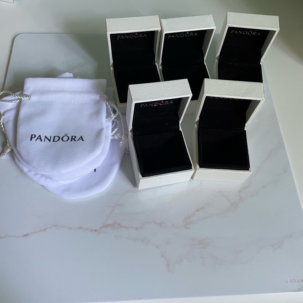 Pandora jewelry boxes+dustbag - Picture 1 of 3